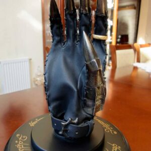 Rare Gauntlet of the Dark Lord Sauron with The One Ring #1683 of 3000 | Limited Edition Lord of the Rings Collectible